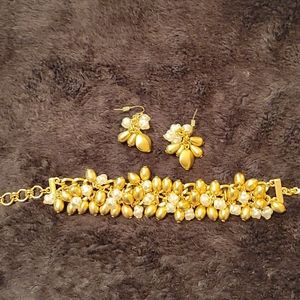 Lilly pulitzer bracelet and earring set gold pearl